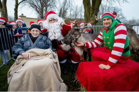 Santa arrives to kick start Christmas