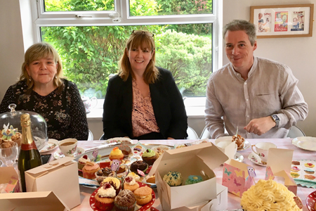 Cupcake fundraiser for Alzheimer’s 