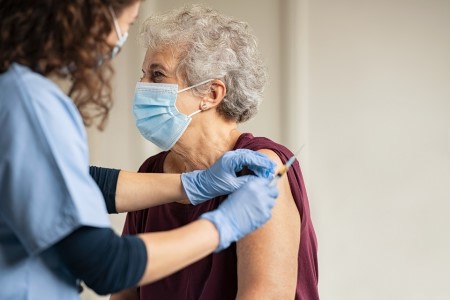 All care home residents ‘to be vaccinated by end-January’