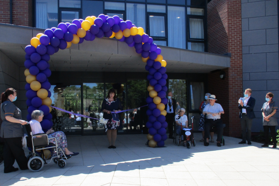 HC-One cuts ribbon on Fosse Way View in Nottingham