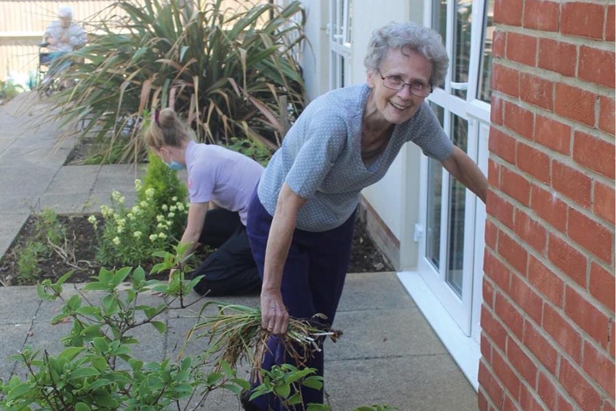 The road to carbon neutral care: leading the way