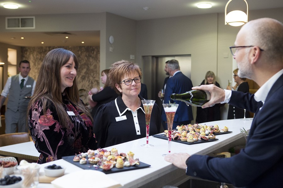 Oxford care home unveils new champagne bar 